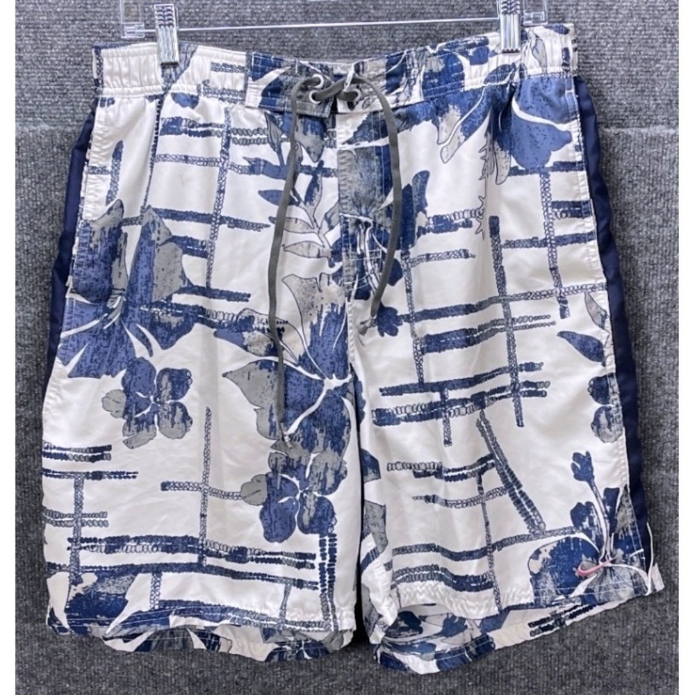 Nike Swim Trunks Mens XL Blue White Floral Hibiscus Mesh Lined Shorts RN37966